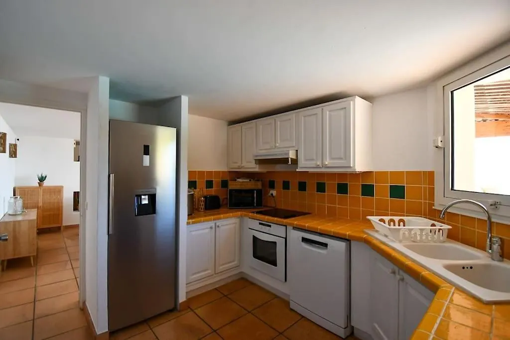 Villa Palm Springs Superb Sea View, Terrasse And Swimming Pool Carqueiranne 0*,  Frankrijk